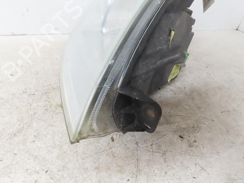 Right headlight FORD FIESTA V (JH_, JD_) 1.3 | BP17994975C29 