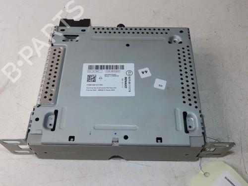 Used Radio Radio 37057036 37057036