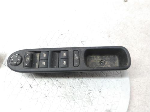 left-front-window-switch-citroen-c3-picasso-sh_-2008-38737569 main image