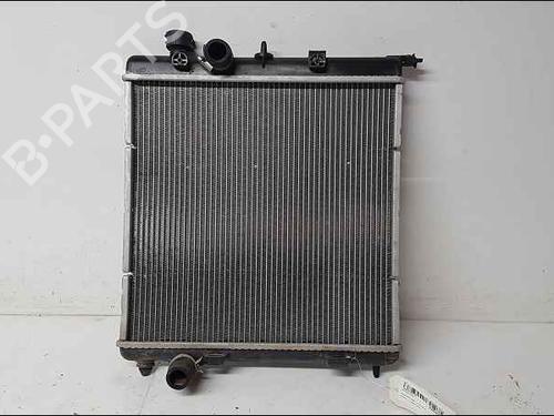 Used Water radiator Water radiator 37042044 37042044