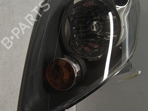 Phare droit Phare droit FORD FIESTA V (JH_, JD_) 1.4 TDCi (68 hp) 39893146 39893146