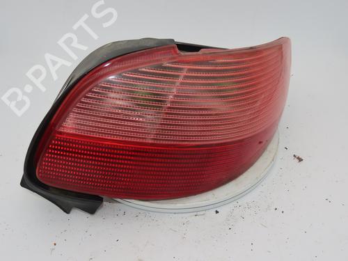 Used Right taillight PEUGEOT 206 CC (2D) 1.6 16V (2DNFUF, 2DNFUR) (109 hp) 20229042