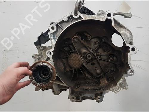Used Gearbox VW POLO V (6R1, 6C1) 1.2 (70 hp) 15953174