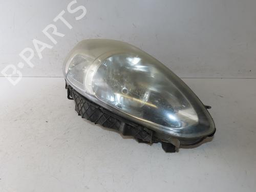 right-headlight-fiat-punto-199_-2012-33135077 main image