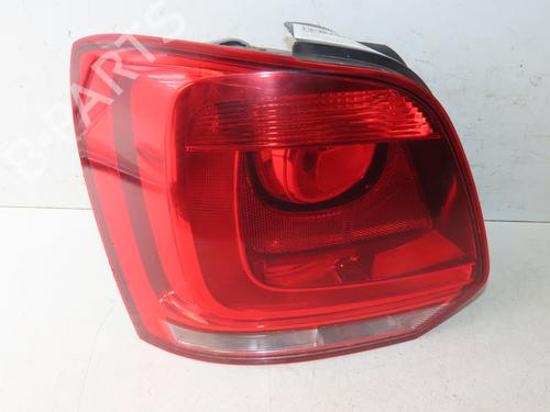 Farolim esquerdo Farolim esquerdo VW POLO V (6R1, 6C1) 1.6 TDI (90 hp) 33135662 33135662