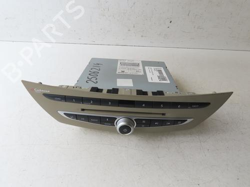 Used Radio Radio RENAULT LAGUNA III (BT0/1) 2.0 dCi (BT01, BT08, BT09, BT0E, BT0K, BT12, BT1C, BT1D,... (150 hp) 33134227 33134227