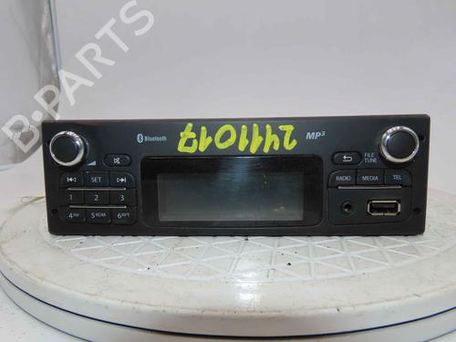 Radio RENAULT TWINGO II (CN0_) 1.2 16V (CN04, CN0B) | BP37052725E6 - Image 2