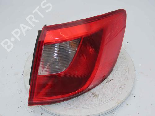 Used Right taillight Right taillight 37043254 37043254