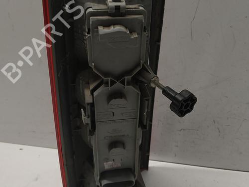 Used Right taillight Right taillight FORD TRANSIT CONNECT (P65_, P70_, P80_) 1.8 TDCi (90 hp) 39755461 39755461