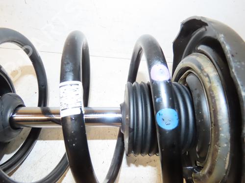 right-front-shock-absorber-renault-scenic-iii-jz01_-2008-2009-2010-2011-2012-2013-2014-2015-2016-26195901 main image