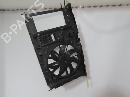 Frontblech für PEUGEOT 3008 I MPV (0U_) 1.6 HDi (112 hp) 30739921