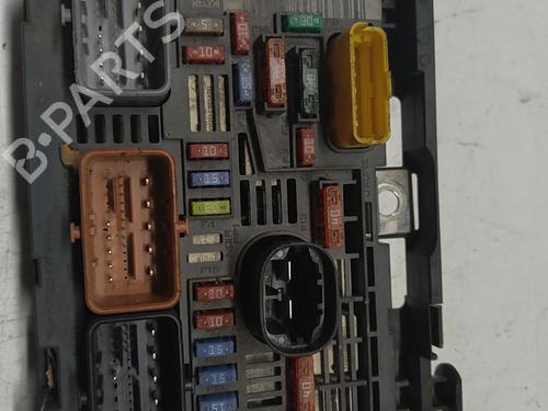 Used Fuse box Fuse box PEUGEOT 3008 I MPV (0U_) 2.0 HDi 150 / BlueHDi 150 (150 hp) 39755346 39755346