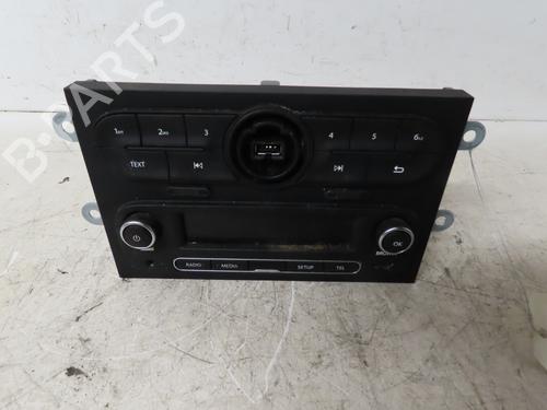 Used Radio RENAULT TWINGO III (BCM_, BCA_) 1.0 SCe 70 (BCMB) (69 hp) 16979567
