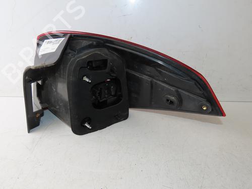 Rückleuchte Links für RENAULT LAGUNA III Grandtour (KT0/1) 2.0 dCi (KT07, KT0J, KT14, KT1A, KT1S) (131 hp) 31179820