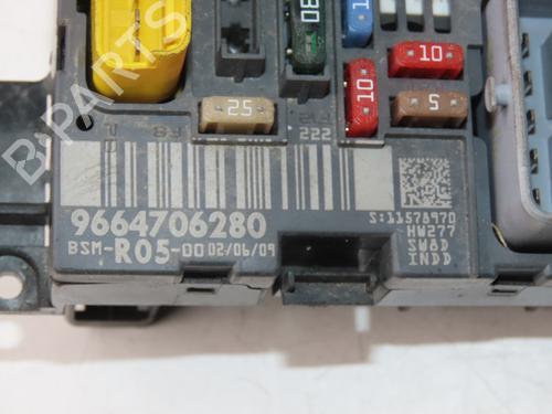 Used Fuse box PEUGEOT 308 I (4A_, 4C_) 1.6 HDi (90 hp) 31692187