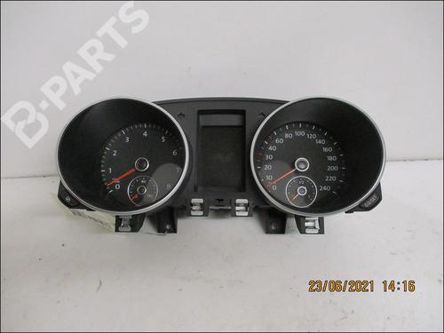 Used Instrument cluster VW GOLF VI (5K1) 1.4 (80 hp) 10945865