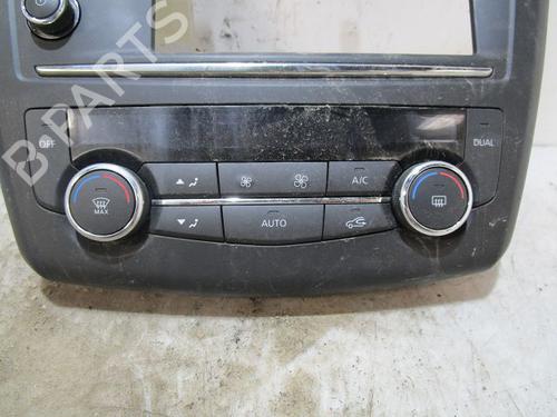 Climate control RENAULT KADJAR (HA_, HL_) 1.2 TCe 130 (HLMR) | BP10945621I5