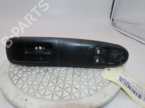 Fensterheberschalter links vorne für PEUGEOT 406 (8B) 2.0 HDI 110 (109 hp) 33134840