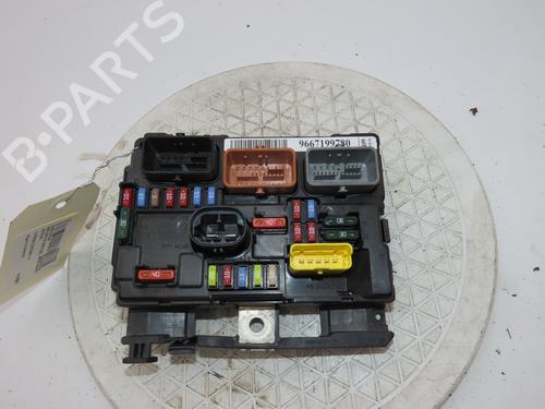 Fuse box CITROËN C3 Picasso (SH_) 1.6 HDI 90 | BP25480107E1 