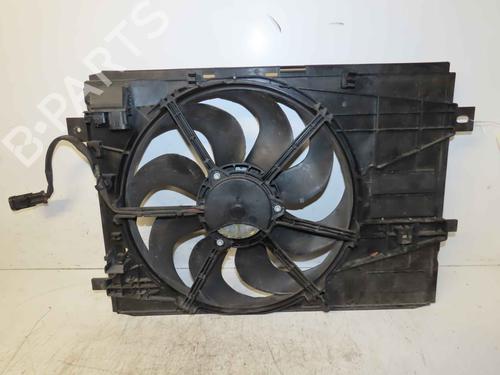 Used Radiator fan Radiator fan 37049918 37049918