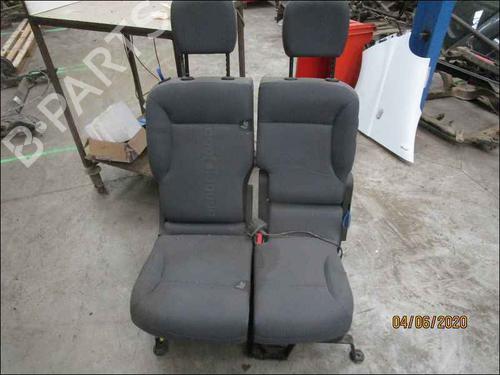 Sæde Bagtil Sæde Bagtil PEUGEOT 5008 (0U_, 0E_) 2.0 HDi 150 / BlueHDi 150 (150 hp) 37040252 37040252