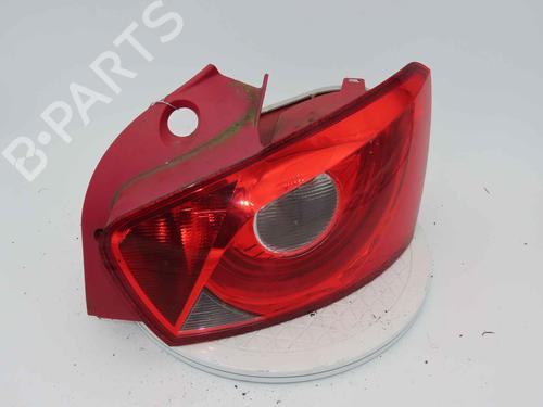 Used Right taillight Right taillight 37045772 37045772