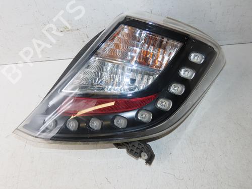 Used Right taillight TOYOTA YARIS (_P13_) 1.5 Hybrid (NHP130_, NHP130) (101 hp) 29963559