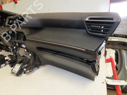 Used Dashboard Dashboard PEUGEOT 2008 II (UD_, US_, UY_, UJ_, UR_, UC_) 1.2 PureTech 130 (USHNS, URHNS) (130 hp) 27812140 27812140