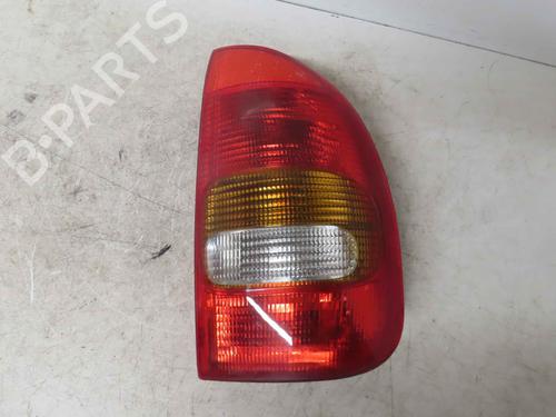Fanale posteriore destro Fanale posteriore destro OPEL CORSA B (S93) 1.4 i (F08, F68, M68) (60 hp) 37060274 37060274