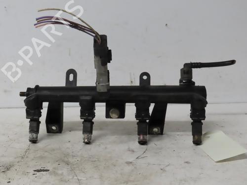 Used Injection rail PEUGEOT 207 (WA_, WC_) 1.4 (73 hp) 15643475
