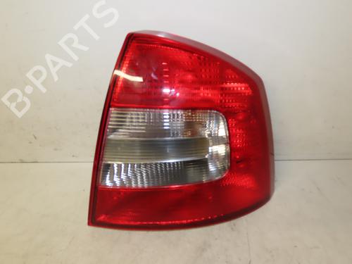 Høyre baklys Høyre baklys SKODA OCTAVIA II Combi (1Z5) 2.0 TDI (110 hp) 26196939 26196939