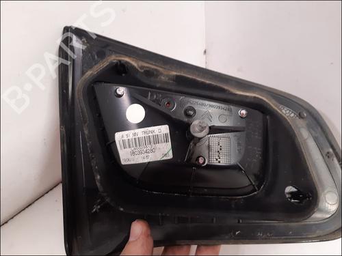 Used Right tailgate light CITROËN C3 II (SC_) 1.2 VTi 82 (82 hp) 10952699