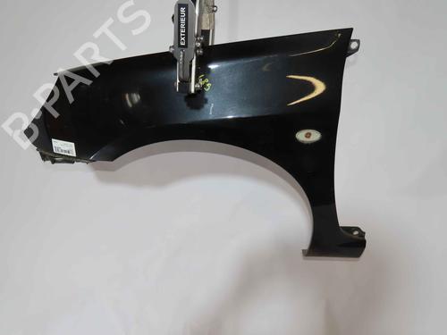 Used Left front fenders Left front fenders 37047697 37047697