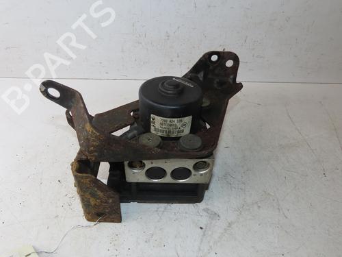 Used ABS pump RENAULT LAGUNA I (B56_, 556_) 1.6 16V (B568, B561) (107 hp) 33133852