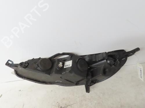 Right headlight PEUGEOT 407 (6D_) 2.0 HDi 135 (6DRHRH, 6DRHRE, 6DRHRG, 6DRHRJ) | BP18732376C29 