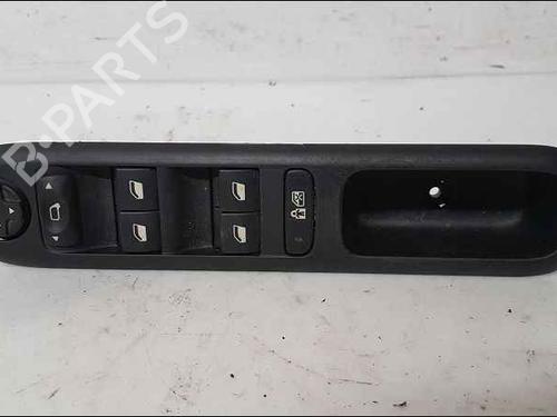 Used Left front window switch Left front window switch 37042870 37042870