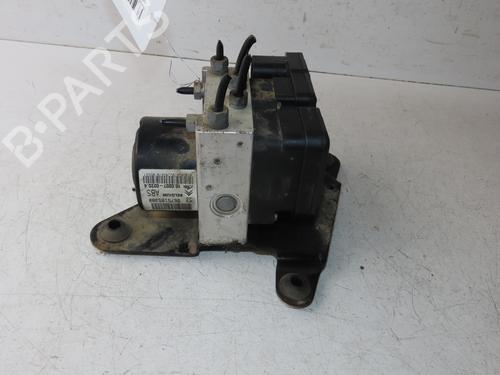 Used ABS pump ABS pump PEUGEOT 206+ (2L_, 2M_) 1.4 i (73 hp) 33133877 33133877