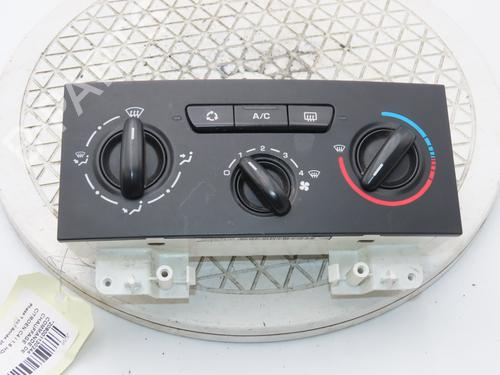 Used Climate control CITROËN C4 I (LC_) 1.6 HDi (90 hp) 33134138