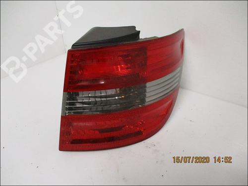 Used Right taillight Right taillight MERCEDES-BENZ B-CLASS Sports Tourer (W245) B 180 CDI (245.207) (109 hp) 10953076 10953076