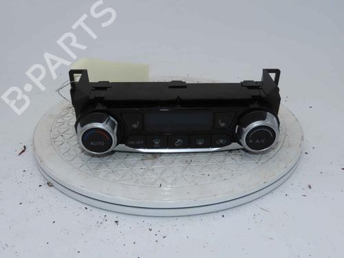 Used Climate control Climate control 37049580 37049580