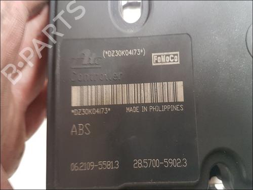 Used ABS pump FORD FIESTA VI (CB1, CCN) 1.4 TDCi (70 hp) 10945003