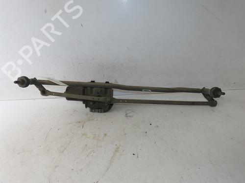 Used Front wiper motor Front wiper motor RENAULT MASTER II Van (FD) 2.5 dCi 100 (FD0U, FD0V, FD3U, FD3V, FD8U, FD8V) (99 hp) 33135749 33135749