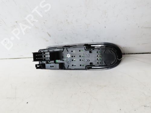 Used Left front window switch CITROËN C3 II (SC_) 1.0 VTi 68 (68 hp) 16897959