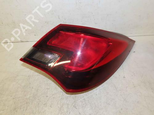 Used Right taillight Right taillight 37052802 37052802