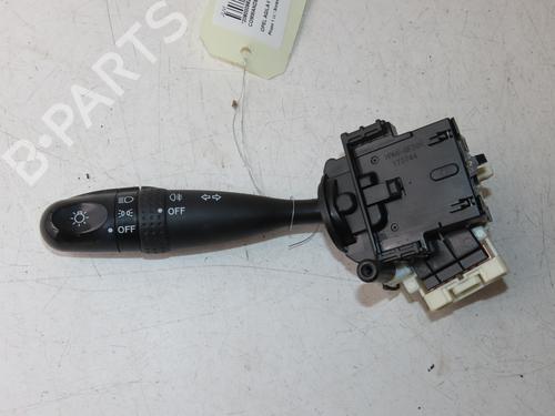 Used Steering column stalk OPEL AGILA B (H08) 1.2 (F68) (94 hp) 33134095
