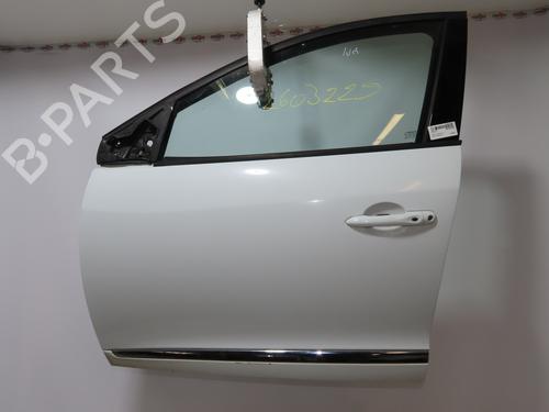 Dør venstre fortil Dør venstre fortil RENAULT MEGANE III Hatchback (BZ0/1_, B3_) 1.2 TCe (BZ16, BZ28) (132 hp) 33859843 33859843