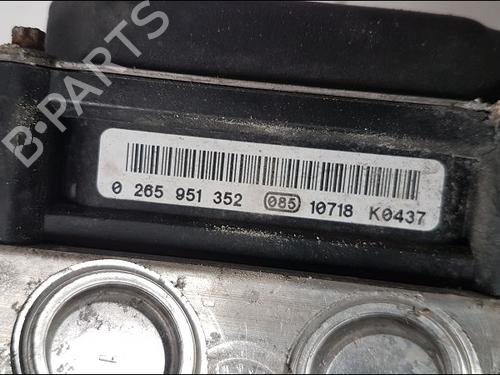 Used ABS pump ABS pump MERCEDES-BENZ A-CLASS (W169) A 150 (169.031, 169.331) (95 hp) 12538409 12538409