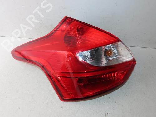 Used Left taillight FORD FOCUS III 1.0 EcoBoost (125 hp) 33135632
