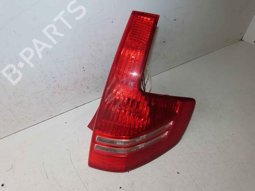 Used Right taillight Right taillight 37052640 37052640