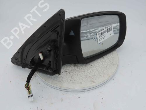 Used Right mirror Right mirror 37049401 37049401